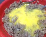 Foto langkah ke 5 dari resep Martabak Telur isi daging cincang.