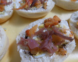 Foto del paso 2 de la receta: Sandwichs abiertos con caviar (2 variantes)