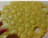 Foto del paso 4 de la receta: Galletas mini de almendra molida y piñones