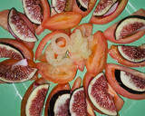 Foto del paso 3 de la receta: Ensalada de tomate con higos