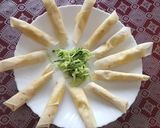 A picture of step 5 of Veg n chick roll.