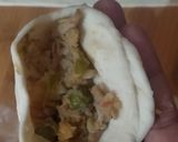 A picture of step 7 of Samosa chat.