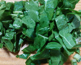 Foto del paso 1 de la receta: Crema de acelgas vegana