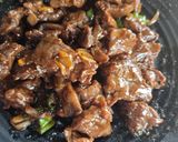 Foto langkah ke 6 dari resep Sapi Lada Hitam Mudah dan Cepat.