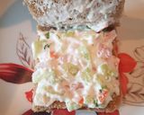 A picture of step 4 of Dahi Cold Sandwich.