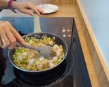 Foto del paso 3 de la receta Tortilla de coliflor y bacalao con alioli de ajo negro