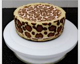 A picture of step 9 of Leopard cheese cake.