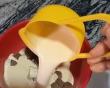 A picture of step 4 of Fudgy Brownie.