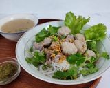 Foto langkah ke 5 dari resep Bihun Bakso Sapi.
