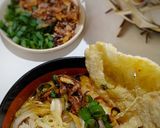 Foto langkah ke 8 dari resep Bubur Ayam Kuah Kuning.