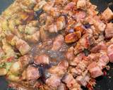 รูปขั้นตอนการทำที่ 3 ของ หมูสามชั้นผัดสะตอกะปิ