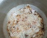 A picture of step 2 of Chicken reshmi handi.