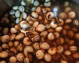 Foto del paso 4 de la receta: Caracoles pequeños de caldo, al estilo andaluz