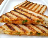 ચીઝી પનીર કેપ્સીકમ ગ્રીલ સેન્ડવીચ(Cheesy Paneer Capsicum Grill Sandwich Recipe In Gujarati) રેસીપી સ્ટેપ6ફોટો
