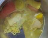 Foto del paso 3 de la receta: Sopa de fideos y pollo hervido