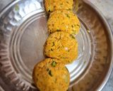 A picture of step 2 of Sattu Paratha.