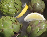Foto del paso 1 de la receta: Alcauciles con vinagreta de ajo y limón