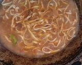 Foto langkah ke 5 dari resep Ramen Enak dan mudah dibuat.