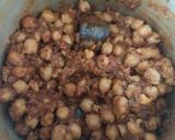 A picture of step 5 of Spicy chikpea.