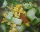 Foto langkah ke 5 dari resep Sayur bening oyong.
