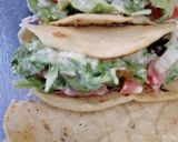 Foto del paso 6 de la receta: Tacos de pollo, carne y ensalada