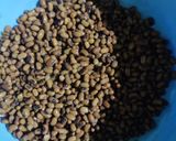 A picture of step 1 of Lobiya Methi Seeds Sprouts Salad.
