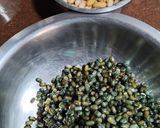 A picture of step 1 of Black Bean Curry.