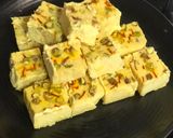 A picture of step 14 of Kolkata Special: Bhapa Aam-Sandesh/Mango Ice Cream Sandesh.