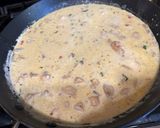 A picture of step 4 of Creamy Garlic Chicken & Mushroom Linguine.