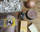 Foto del paso 1 de la receta: Masa filo rellenas, pollo, jamón, champi y bacon con pimientos