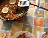 Foto del paso 1 de la receta: Paella de marisco de novato