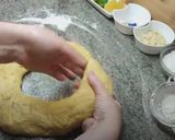A picture of step 6 of Roscón de Reyes with Saffron.