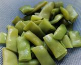 Foto del paso 1 de la receta: Tartar de judías verdes y salmón ahumado