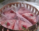 صورة لخطوة 6 من وصفة حلوة جافة بجوز الهند 🥥وفلان ذوق الفراولة🍓