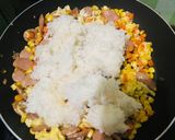 Foto langkah ke 2 dari resep Nasi Goreng Hongkong.