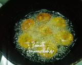 A picture of step 2 of Dal Vadas with Spring Onions.