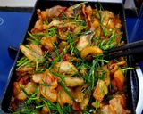 Hình bước làm 4 của món Thịt ba chỉ chiên lá chanh