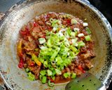 Foto langkah ke 6 dari resep Oseng Daging Sapi Pedas.