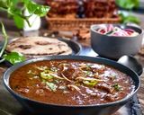 A picture of step 4 of Nihari.