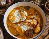 Foto langkah ke 4 dari resep Mangut Telur Mata Sapi mix Ikan Gabus.