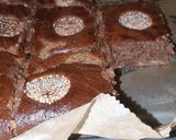 A picture of step 6 of Condensed milk fudge brownies.