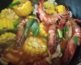 Foto langkah ke 5 dari resep Seafood Saus Padang.