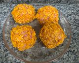 Foto del paso 2 de la receta Bolitas de carne con corazón de emmental