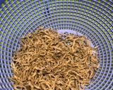 Hình bước làm 1 của món Cá khô ram với hạt almond- Công thức maangchi