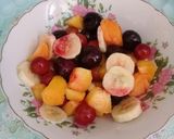 عکس مرحله 1 از دستور سالاد میوه🍌🍒🍑🍏