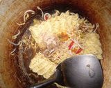 Foto langkah ke 7 dari resep Mie Goreng Tauge.