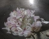 A picture of step 2 of Masala seviyan.
