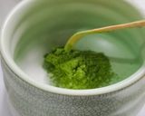 Foto langkah ke 1 dari resep Es Matcha Latte.
