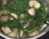 Hình bước làm 5 của món Canh nấm rơm đậu non rau rút