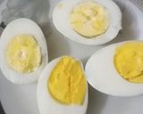 A picture of step 4 of Simple Boiled Egg.
